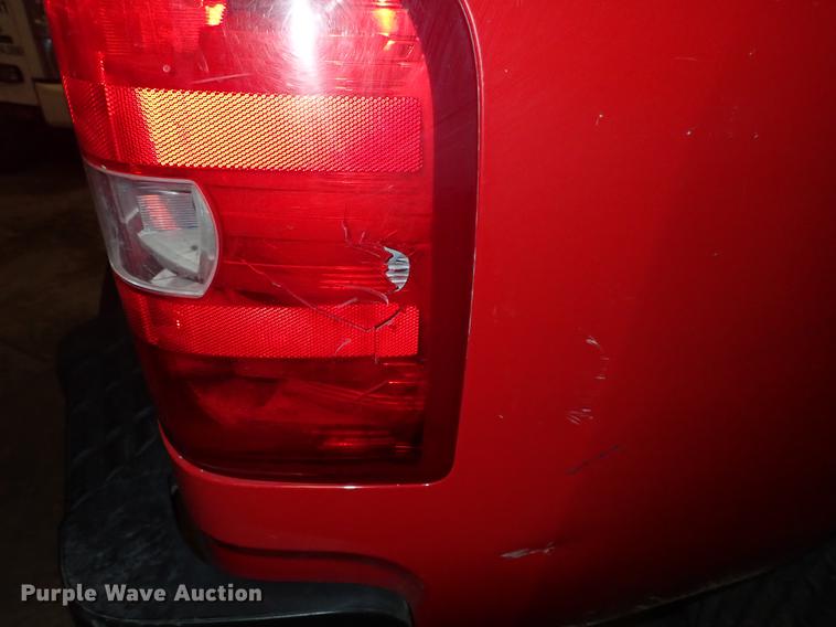 image for item DF8742 2011 Chevrolet Silverado 2500HD pickup truck