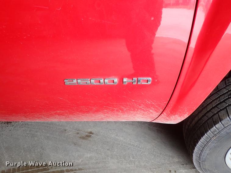 image for item DF8743 2011 Chevrolet Silverado 2500HD pickup truck