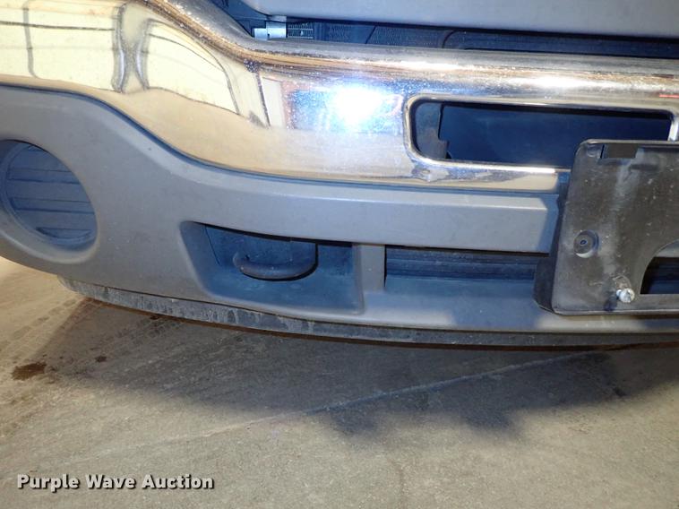 image for item DF8744 2006 GMC Sierra 1500 pickup truck