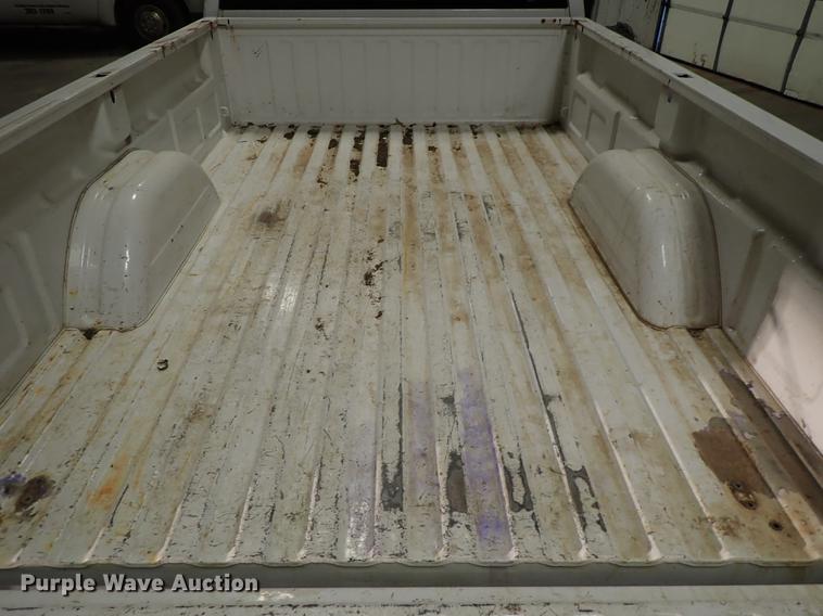 image for item DF8744 2006 GMC Sierra 1500 pickup truck