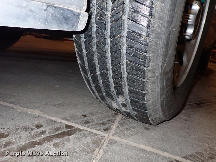 image for item DF8744 2006 GMC Sierra 1500 pickup truck