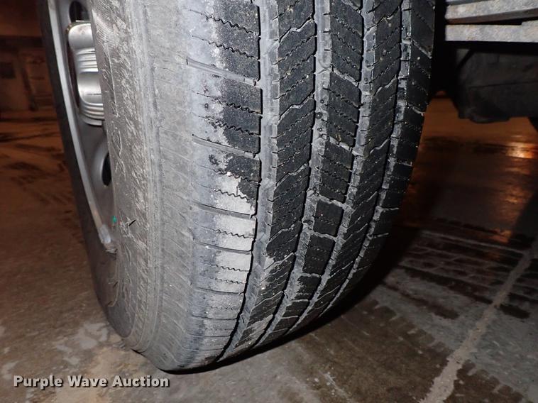 image for item DF8744 2006 GMC Sierra 1500 pickup truck