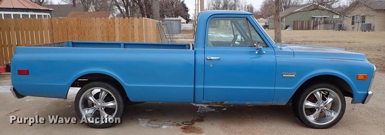 image for item DF8745 1972 GMC Sierra 1500 pickup truck