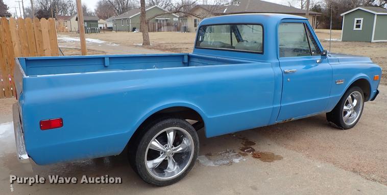 image for item DF8745 1972 GMC Sierra 1500 pickup truck