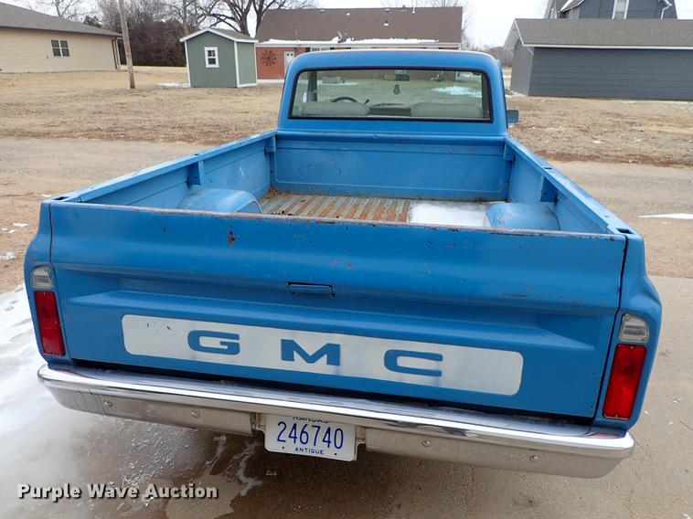 image for item DF8745 1972 GMC Sierra 1500 pickup truck