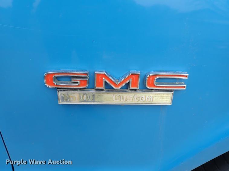image for item DF8745 1972 GMC Sierra 1500 pickup truck