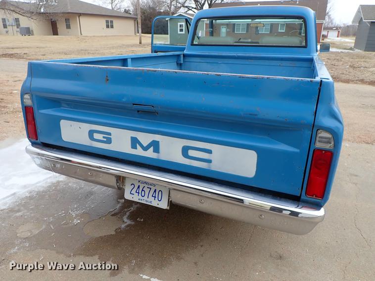 image for item DF8745 1972 GMC Sierra 1500 pickup truck