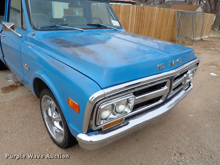 image for item DF8745 1972 GMC Sierra 1500 pickup truck