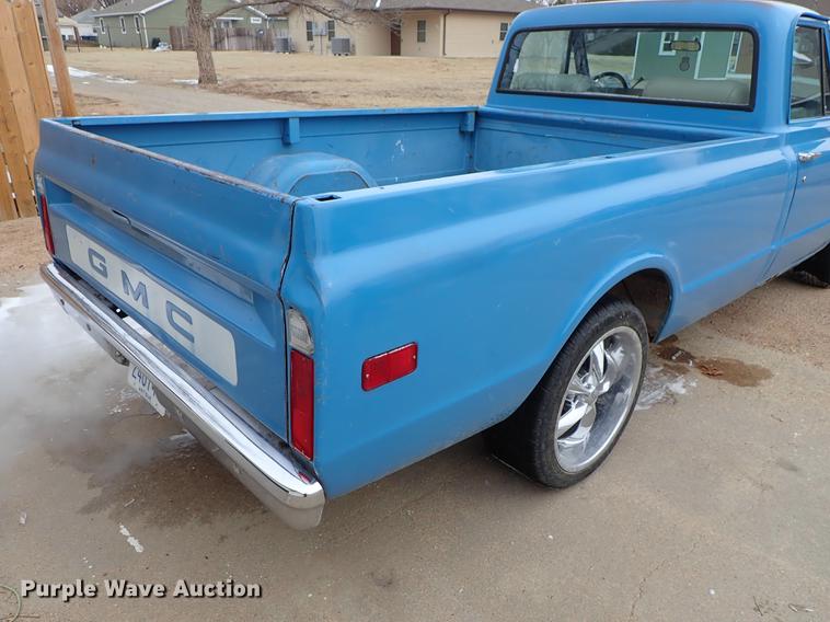 image for item DF8745 1972 GMC Sierra 1500 pickup truck