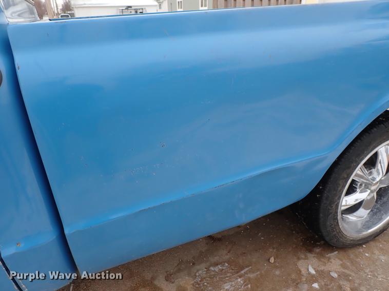 image for item DF8745 1972 GMC Sierra 1500 pickup truck