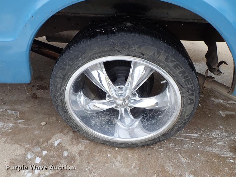 image for item DF8745 1972 GMC Sierra 1500 pickup truck