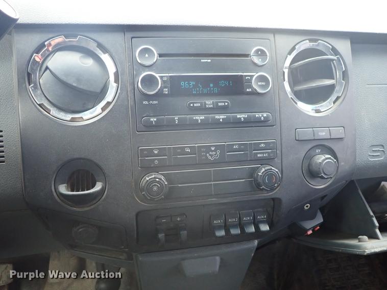 image for item DF8746 2011 Ford F550 Crew Cab utility truck