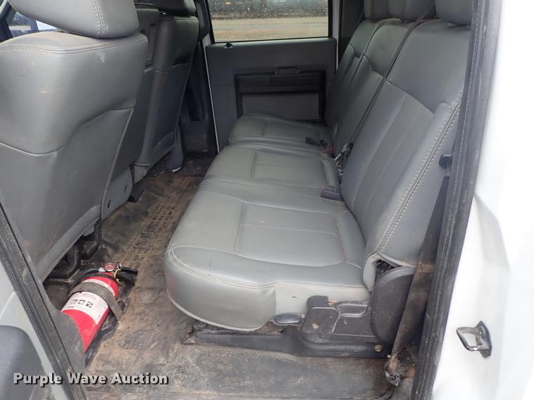 image for item DF8746 2011 Ford F550 Crew Cab utility truck