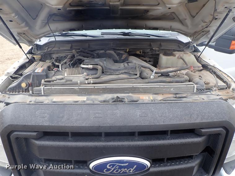 image for item DF8746 2011 Ford F550 Crew Cab utility truck