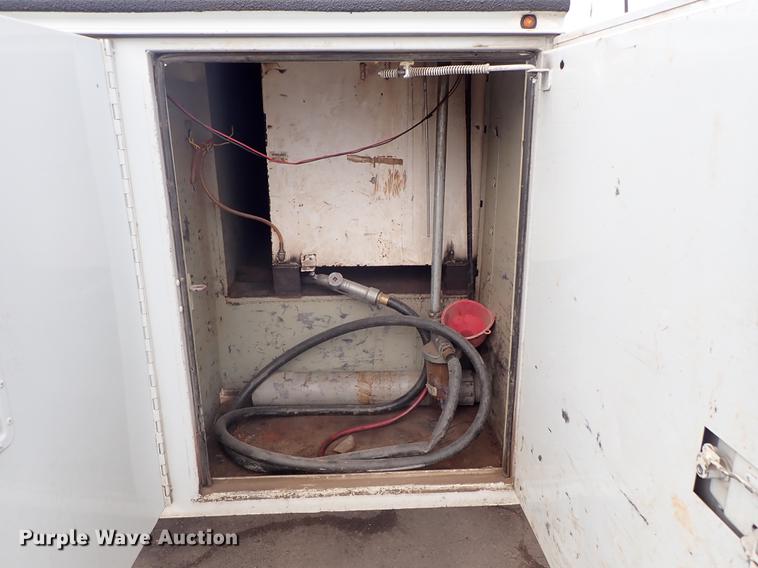 image for item DF8746 2011 Ford F550 Crew Cab utility truck