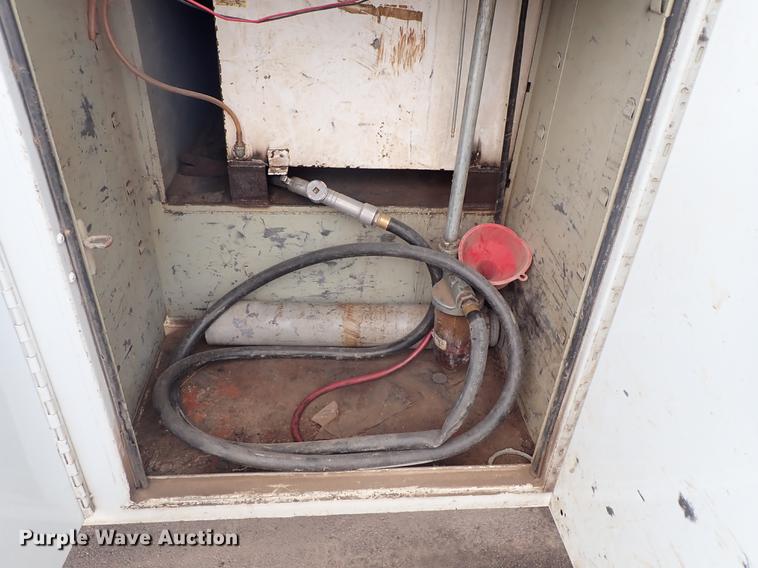 image for item DF8746 2011 Ford F550 Crew Cab utility truck