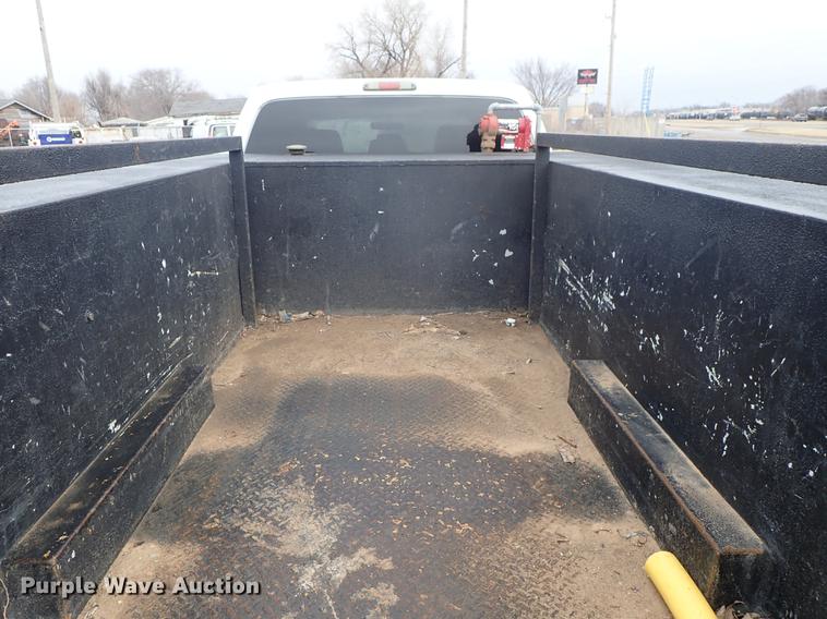 image for item DF8746 2011 Ford F550 Crew Cab utility truck