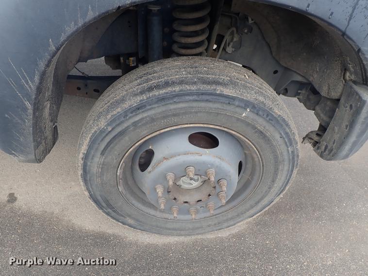 image for item DF8746 2011 Ford F550 Crew Cab utility truck