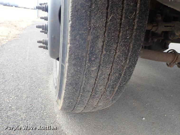 image for item DF8746 2011 Ford F550 Crew Cab utility truck