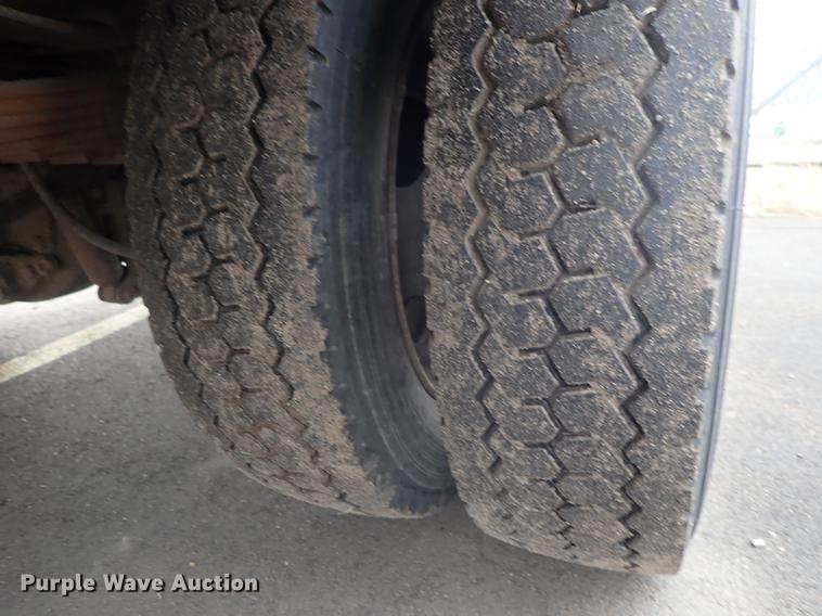 image for item DF8746 2011 Ford F550 Crew Cab utility truck