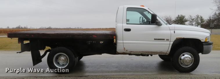 image for item DG3843 2002 Dodge Ram 3500 flatbed pickup truck