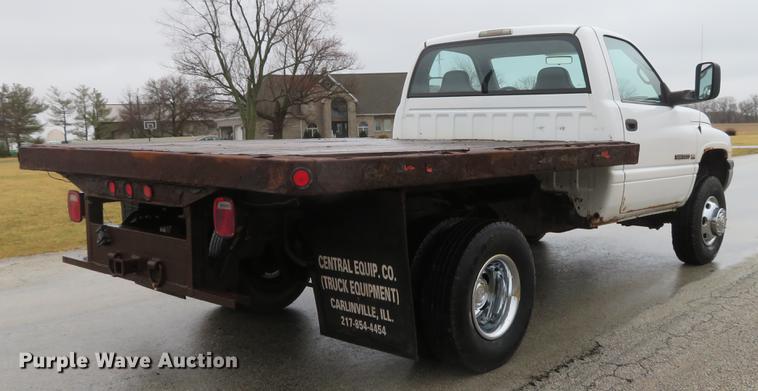 image for item DG3843 2002 Dodge Ram 3500 flatbed pickup truck