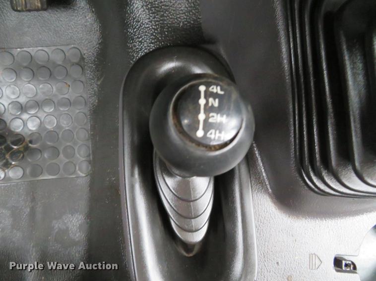 image for item DG3843 2002 Dodge Ram 3500 flatbed pickup truck