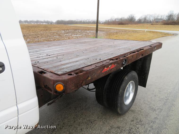 image for item DG3843 2002 Dodge Ram 3500 flatbed pickup truck