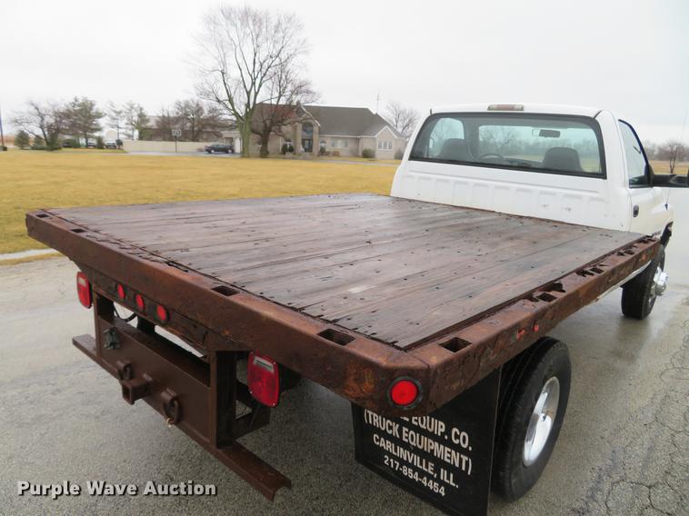 image for item DG3843 2002 Dodge Ram 3500 flatbed pickup truck