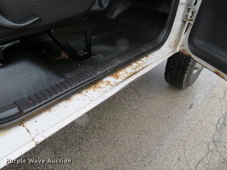 image for item DG3843 2002 Dodge Ram 3500 flatbed pickup truck