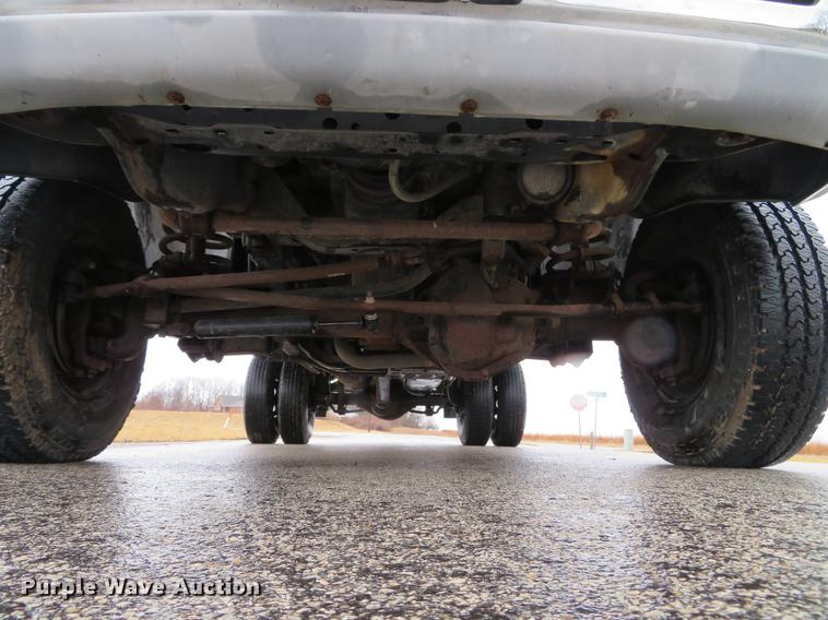 image for item DG3843 2002 Dodge Ram 3500 flatbed pickup truck