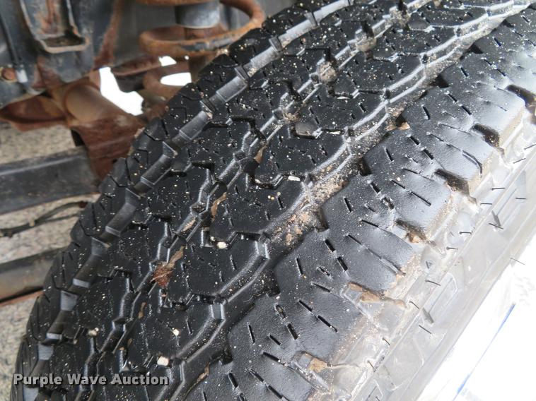 image for item DG3843 2002 Dodge Ram 3500 flatbed pickup truck