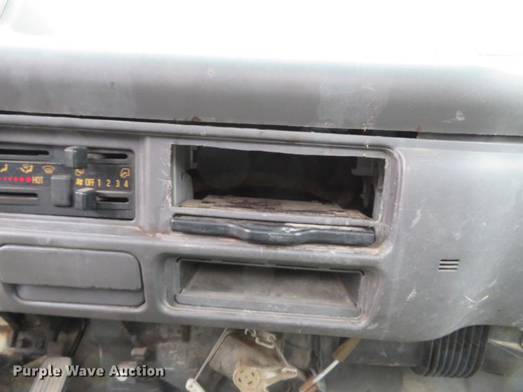 image for item DG3845 1995 Chevrolet W4500 dump truck