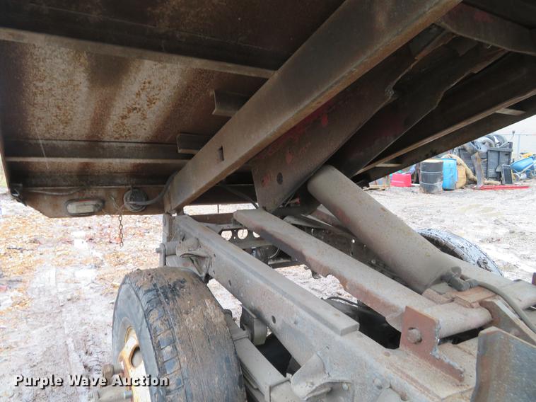 image for item DG3845 1995 Chevrolet W4500 dump truck