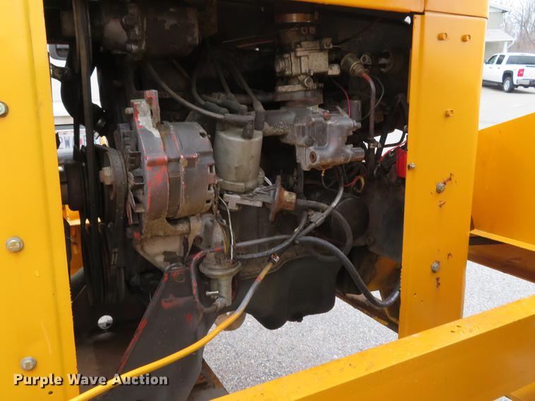 image for item DG3846 Wood Chuck chipper