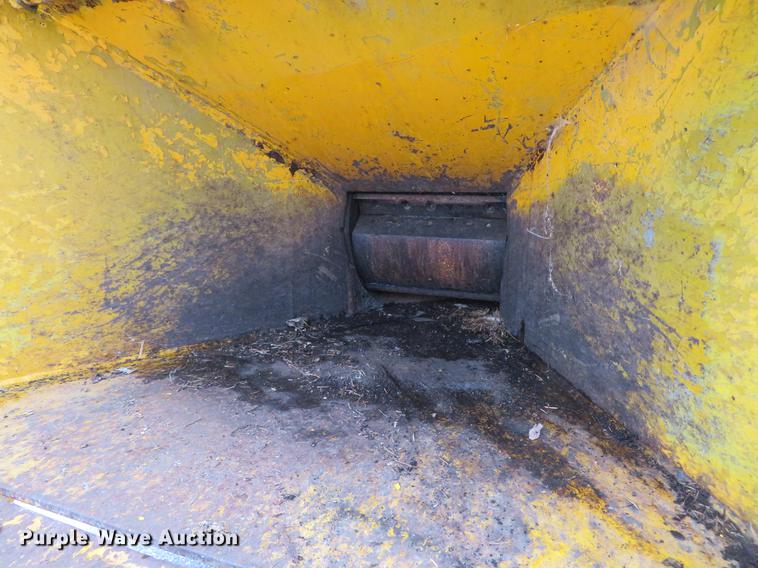 image for item DG3846 Wood Chuck chipper