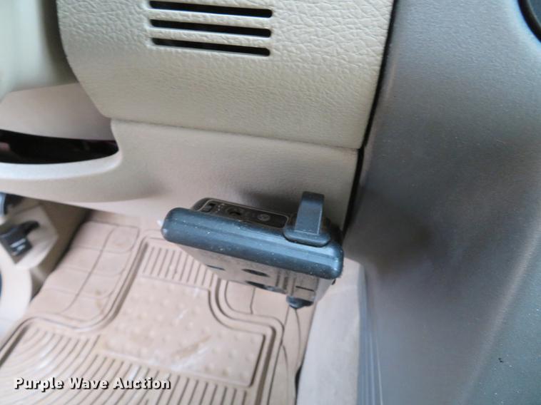 image for item DG3850 2004 Ford F150 Lariat SuperCrew pickup truck