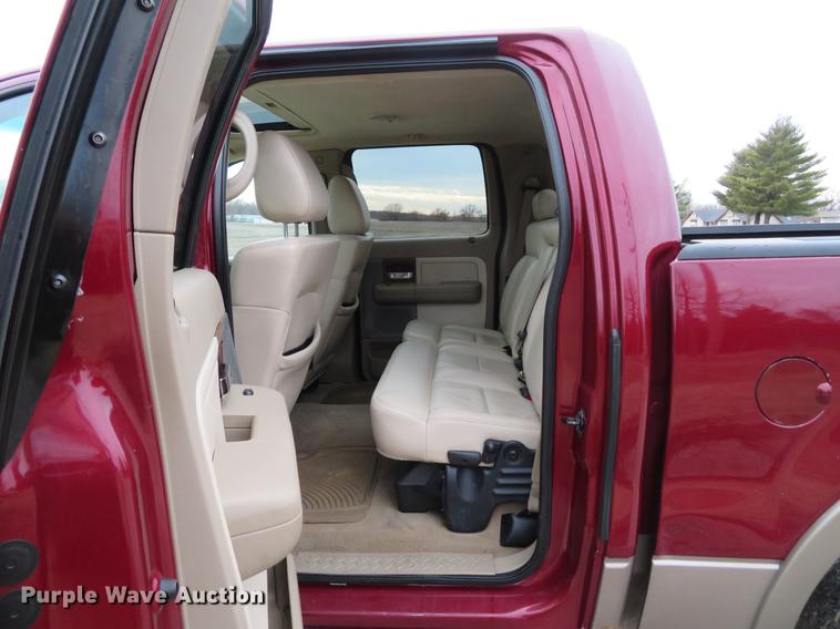 image for item DG3850 2004 Ford F150 Lariat SuperCrew pickup truck