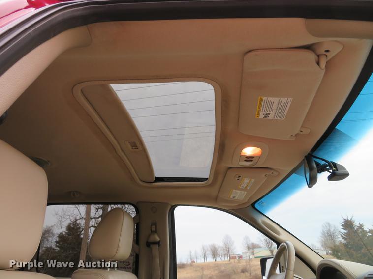 image for item DG3850 2004 Ford F150 Lariat SuperCrew pickup truck