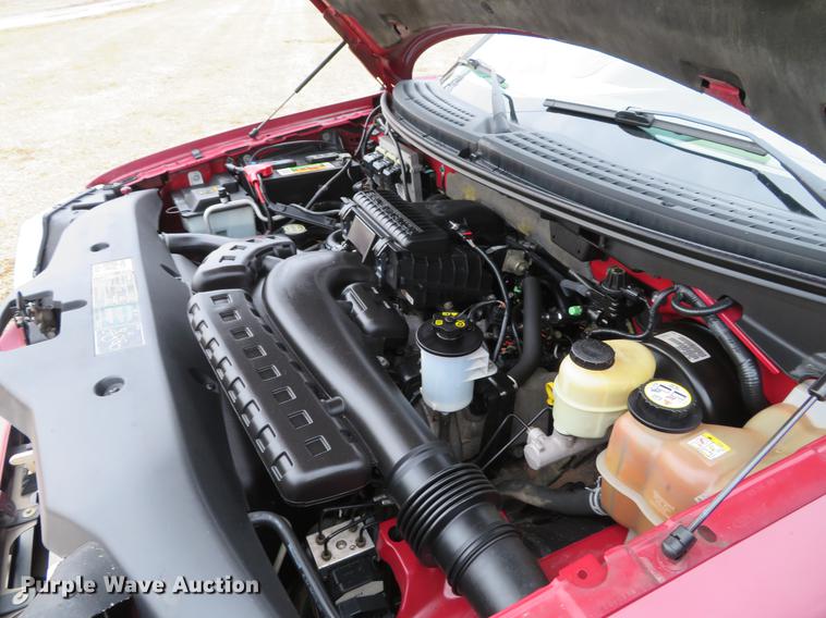 image for item DG3850 2004 Ford F150 Lariat SuperCrew pickup truck