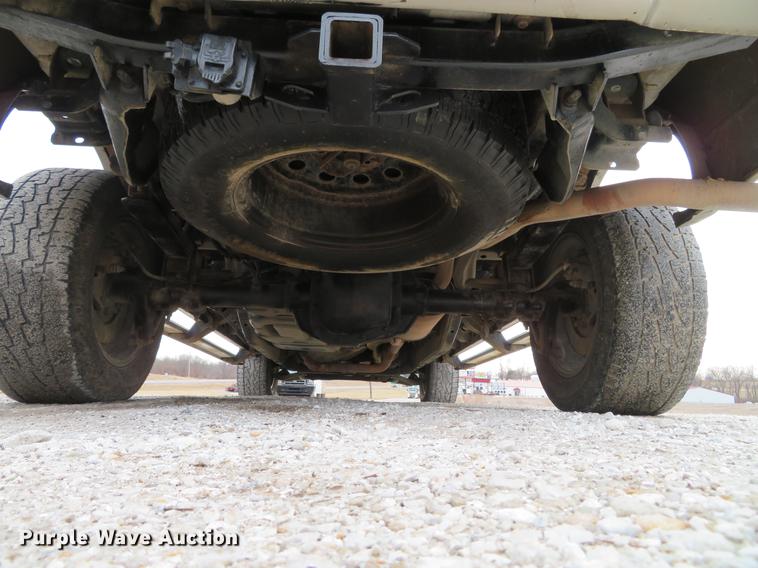 image for item DG3850 2004 Ford F150 Lariat SuperCrew pickup truck