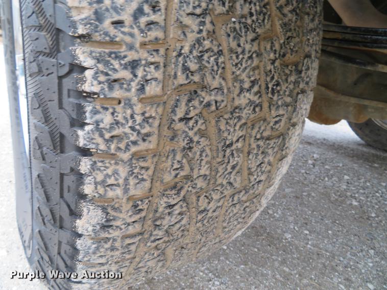 image for item DG3850 2004 Ford F150 Lariat SuperCrew pickup truck