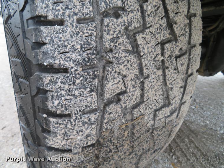 image for item DG3850 2004 Ford F150 Lariat SuperCrew pickup truck