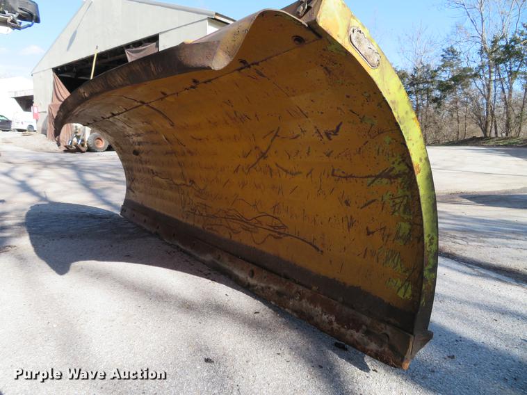 image for item DG3856 Flink MBT 10.36.2 snow plow