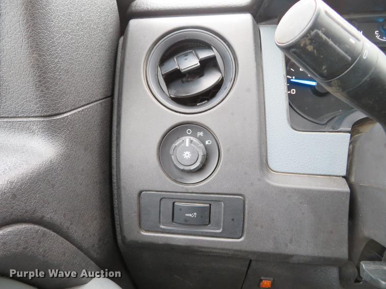 image for item DG3867 2013 Ford F150 XLT SuperCab pickup truck