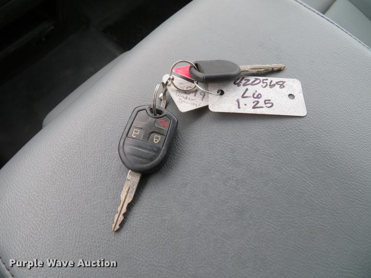 image for item DG3867 2013 Ford F150 XLT SuperCab pickup truck