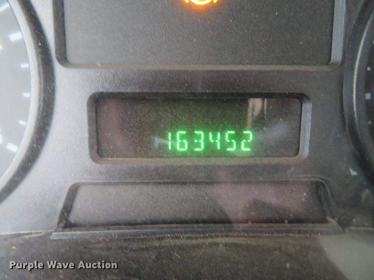 image for item DG3868 2006 Ford F450 Super Duty XL Crew Cab flatbed truck