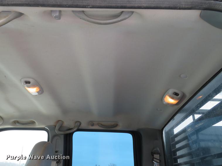 image for item DG3868 2006 Ford F450 Super Duty XL Crew Cab flatbed truck