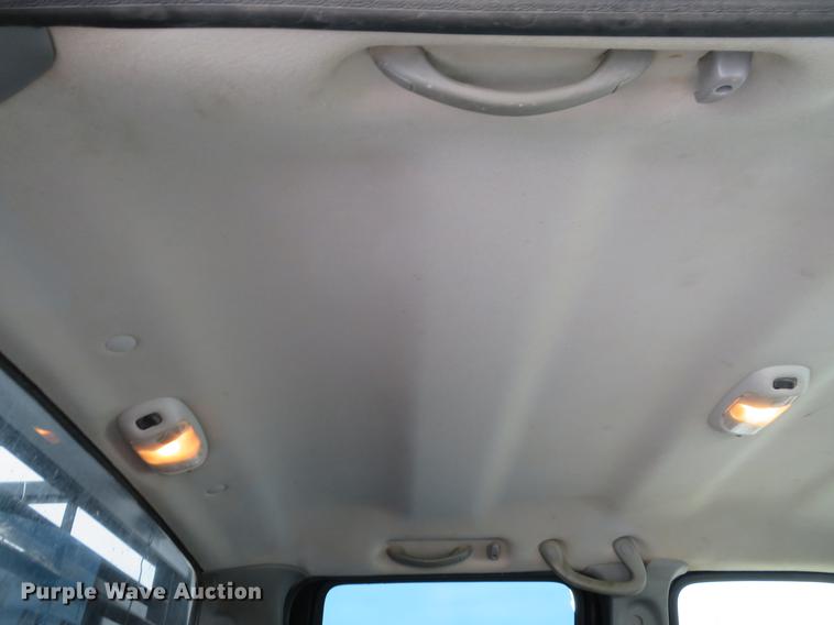 image for item DG3868 2006 Ford F450 Super Duty XL Crew Cab flatbed truck