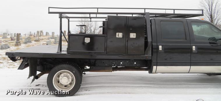 image for item DG3868 2006 Ford F450 Super Duty XL Crew Cab flatbed truck